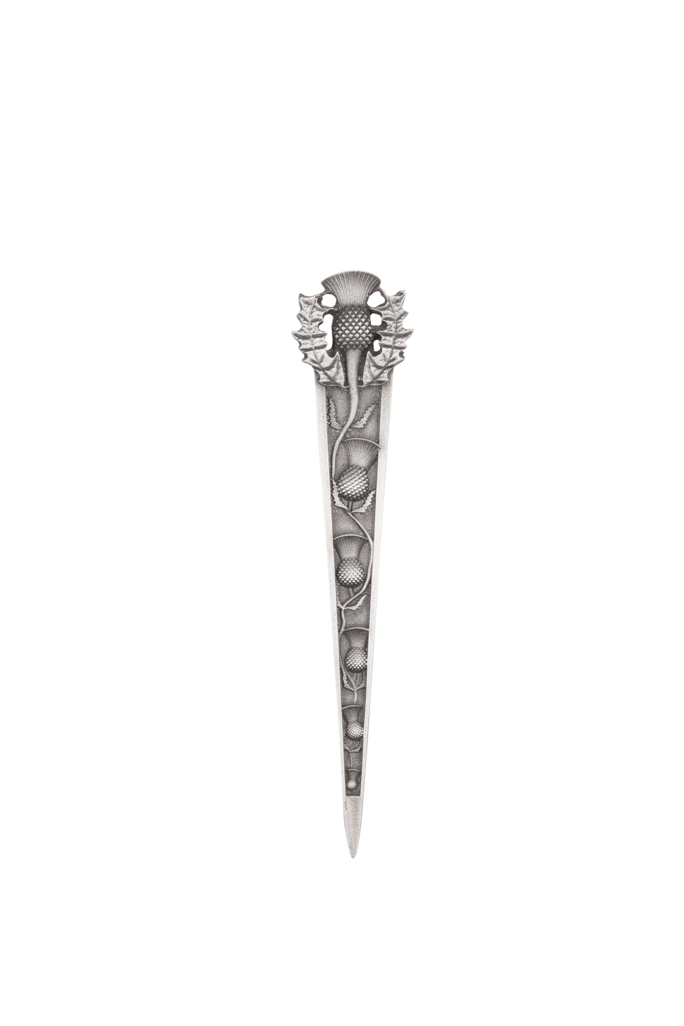 Top 10 Celtic Kilt Pins for Modern Highlanders